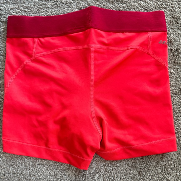 Nike Pro XS small shorts - Picture 2 of 4